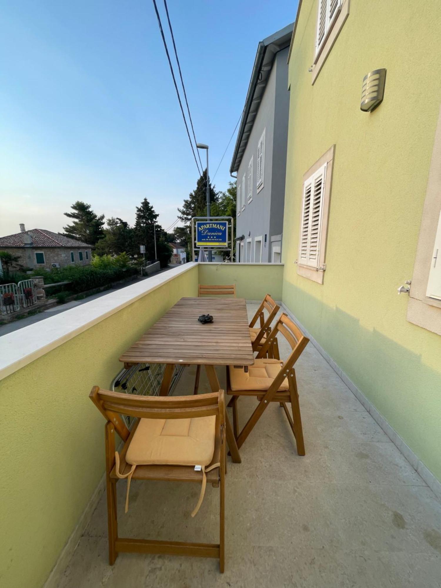 Apartmani Danica Nerezine Exteriér fotografie